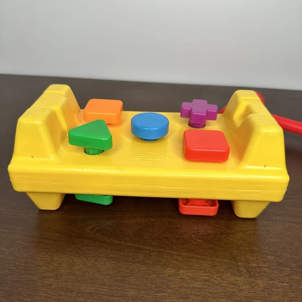Vintage 1986 Fisher Price Tap n' Turn Bench Hammer Shapes Toddler Montessori
